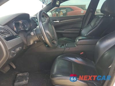 Zdjęcie 7 z 12 samochodu: 2023 CHRYSLER 300 S VIN:2C3CCABT9PH561213 - miniatura