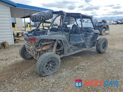 Czwarte zdjęcie samochodu z boku: 2015 POLARIS RZR UTILITY VEHICLE VIN:3NSVFE990FF429912 - miniatura
