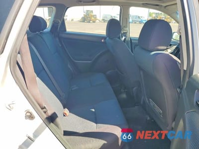 Zdjęcie 10 z 12 samochodu: 2006 TOYOTA COROLLA MATRIX XR VIN:2T1KR30E26C588803 - miniatura