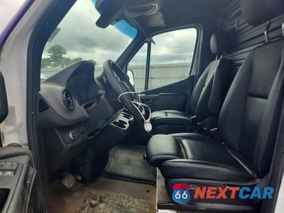 Zdjęcie 7 z 13 samochodu: 2023 MERCEDES-BENZ SPRINTER 2500 VIN:W1Y4KCHY9PT137773 - miniatura