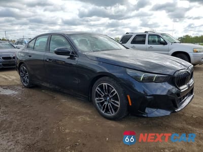 Czwarte zdjęcie samochodu z boku: 2026 BMW 530 XI VIN:WBA53FJ05TCU99778 - miniatura