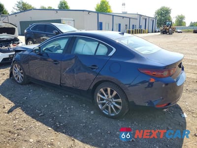 Drugie zdjęcie samochodu z przodu: 2020 MAZDA 3 PREFERRED VIN:3MZBPBDM5LM117861 - miniatura