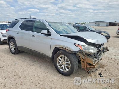 Czwarte zdjęcie samochodu z boku: 2019 CHEVROLET TRAVERSE LT VIN:1GNEVMKW6KJ231067 - miniatura