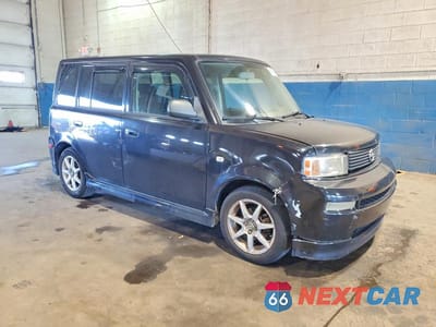 Czwarte zdjęcie samochodu z boku: 2006 TOYOTA SCION XB VIN:JTLKT324064117228 - miniatura