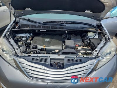 Zdjęcie 12 z 13 samochodu: 2017 TOYOTA SIENNA LE VIN:5TDKZ3DC7HS875654 - miniatura