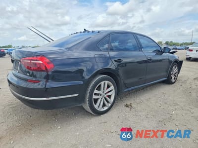 Trzecie zdjęcie samochodu z tyłu: 2019 VOLKSWAGEN PASSAT WOLFSBURG VIN:1VWLA7A3XKC010528 - miniatura