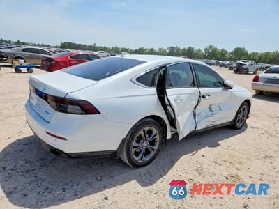 Trzecie zdjęcie samochodu z tyłu: 2024 HONDA ACCORD VIN:1HGCY2F6XRA039491 - miniatura