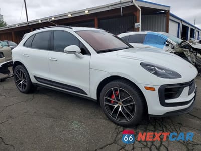 Czwarte zdjęcie samochodu z boku: 2023 PORSCHE MACAN S VIN:WP1AG2A55PLB35522 - miniatura