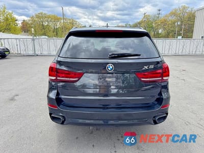 Zdjęcie 6 z 13 samochodu: 2015 BMW X5 XDRIVE50I VIN:5UXKR6C54F0J74895 - miniatura