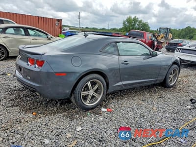 Trzecie zdjęcie samochodu z tyłu: 2010 CHEVROLET CAMARO LT VIN:2G1FB1EV7A9175750 - miniatura