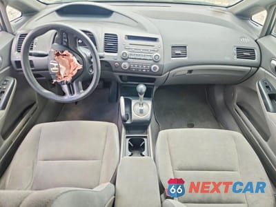 Zdjęcie 8 z 13 samochodu: 2008 HONDA CIVIC LX VIN:2HGFA16578H516459 - miniatura