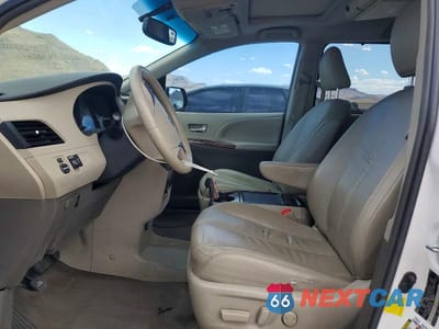 Zdjęcie 7 z 13 samochodu: 2012 TOYOTA SIENNA XLE 8-PASSENGER VIN:5TDYK3DC6CS229285 - miniatura