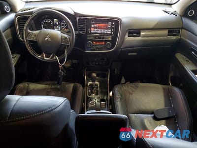 Zdjęcie 8 z 13 samochodu: 2019 MITSUBISHI OUTLANDER SE VIN:JA4AZ3A32KZ003995 - miniatura