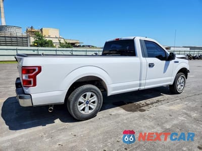 Trzecie zdjęcie samochodu z tyłu: 2020 FORD F150 VIN:1FTMF1CBXLKD65443 - miniatura