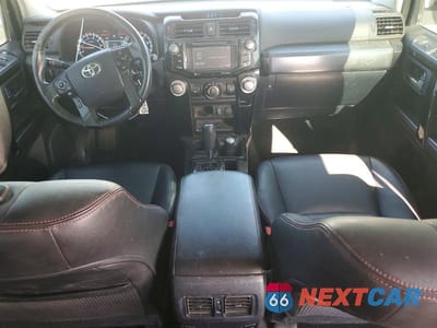 Zdjęcie 8 z 13 samochodu: 2016 TOYOTA 4RUNNER TRAIL PREMIUM VIN:JTEBU5JR3G5363666 - miniatura