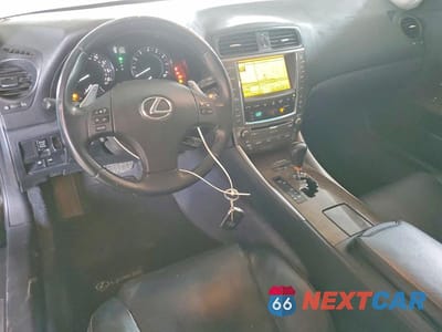 Zdjęcie 8 z 12 samochodu: 2010 LEXUS IS 250 VIN:JTHFF2C29A2504536 - miniatura