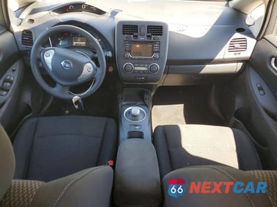Zdjęcie 8 z 12 samochodu: 2017 NISSAN LEAF S VIN:1N4BZ0CP6HC303226 - miniatura