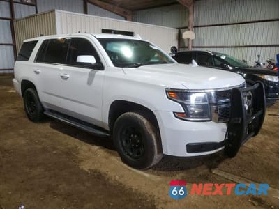 Czwarte zdjęcie samochodu z boku: 2018 CHEVROLET TAHOE POLICE VIN:1GNLCDEC0JR209001 - miniatura