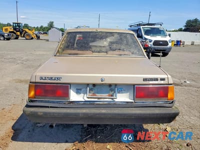 Zdjęcie 6 z 12 samochodu: 1981 PEUGEOT 505 S VIN:VF3BA4167BS310563 - miniatura