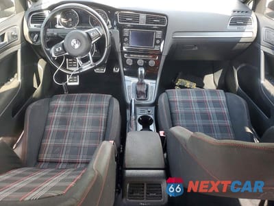 Zdjęcie 8 z 12 samochodu: 2018 VOLKSWAGEN GTI S VIN:3VW447AU1JM262248 - miniatura