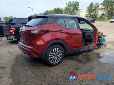 Trzecie zdjęcie samochodu z tyłu: 2021 NISSAN KICKS SV VIN:3N1CP5CV2ML543875 - miniatura