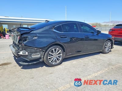 Trzecie zdjęcie samochodu z tyłu: 2021 LEXUS ES 300H VIN:58ADA1C18MU008620 - miniatura