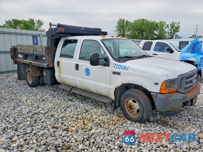 Czwarte zdjęcie samochodu z boku: 2001 FORD F350 SUPER DUTY VIN:1FDWW36S91ED85822 - miniatura