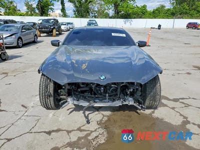 Piąte zdjęcie samochodu w środku: 2019 BMW M850XI VIN:WBABC4C59KBU95849 - miniatura