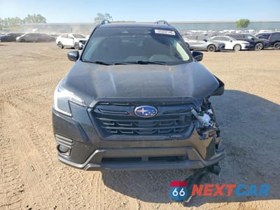 Piąte zdjęcie samochodu w środku: 2022 SUBARU FORESTER PREMIUM VIN:JF2SKADC4NH487615 - miniatura