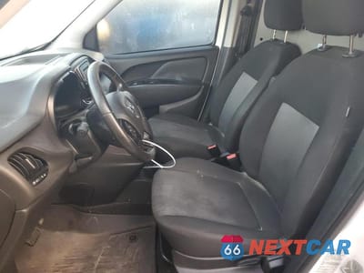 Zdjęcie 7 z 14 samochodu: 2018 RAM PROMASTER CITY SLT VIN:ZFBERFBB8J6L68912 - miniatura