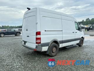 Trzecie zdjęcie samochodu z tyłu: 2018 MERCEDES BENZ SPRINTER 2500 VIN:WD3PE7CDXJP618033 - miniatura