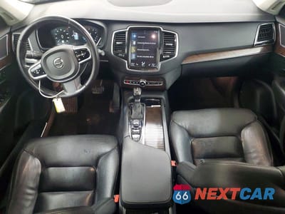 Zdjęcie 8 z 13 samochodu: 2016 VOLVO XC90 T6 VIN:YV4A22PKXG1064775 - miniatura