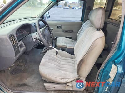 Zdjęcie 7 z 12 samochodu: 1995 NISSAN TRUCK KING CAB XE VIN:1N6SD16S1SC455174 - miniatura