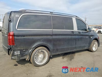 Trzecie zdjęcie samochodu z tyłu: 2023 MERCEDES-BENZ METRIS VIN:W1WV0FEY8P4330788 - miniatura