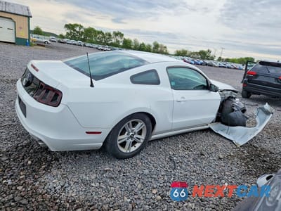 Trzecie zdjęcie samochodu z tyłu: 2014 FORD MUSTANG VIN:1ZVBP8AM8E5325703 - miniatura