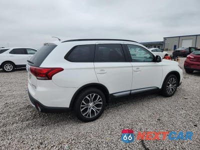 Trzecie zdjęcie samochodu z tyłu: 2016 MITSUBISHI OUTLANDER SE VIN:JA4AD3A30GZ025600 - miniatura