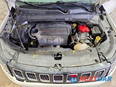 Zdjęcie 12 z 13 samochodu: 2019 JEEP COMPASS LIMITED VIN:3C4NJDCB9KT596626 - miniatura