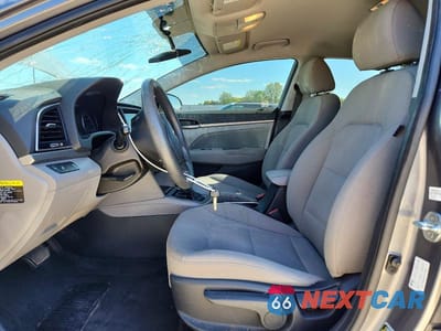 Zdjęcie 7 z 12 samochodu: 2018 HYUNDAI ELANTRA SEL VIN:5NPD84LF4JH315454 - miniatura