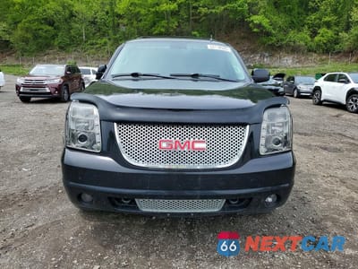 Piąte zdjęcie samochodu w środku: 2012 GMC YUKON XL K1500 SLT VIN:1GKS2KE73CR291523 - miniatura
