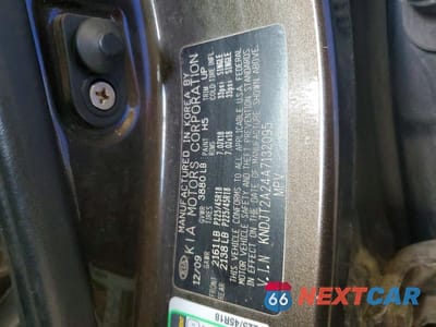 Zdjęcie 12 z 12 samochodu: 2010 KIA SOUL + VIN:KNDJT2A24A7132095 - miniatura