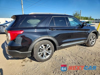 Trzecie zdjęcie samochodu z tyłu: 2020 FORD EXPLORER PLATINUM VIN:1FM5K8HC4LGA16285 - miniatura