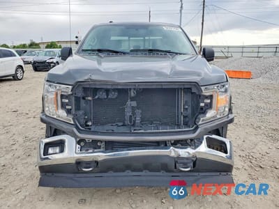 Piąte zdjęcie samochodu w środku: 2018 FORD F150 SUPERCREW VIN:1FTEW1EG8JFD12209 - miniatura