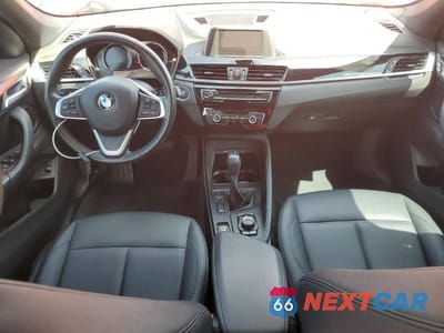 Zdjęcie 8 z 13 samochodu: 2018 BMW X1 XDRIVE28I VIN:WBXHT3C39J5L35007 - miniatura