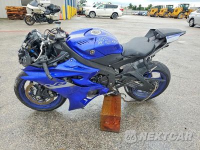 Trzecie zdjęcie samochodu z tyłu: 2020 YAMAHA YZFR6 VIN:JYARJ28E4LA005843 - miniatura