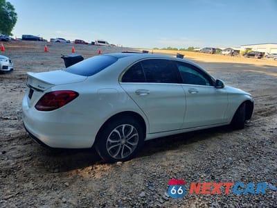 Trzecie zdjęcie samochodu z tyłu: 2016 MERCEDES-BENZ C 300 4MATIC VIN:55SWF4KB9GU102874 - miniatura