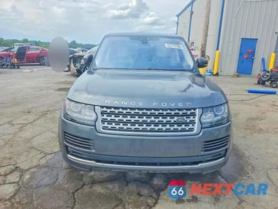 Piąte zdjęcie samochodu w środku: 2017 LAND ROVER RANGE ROVER HSE VIN:SALGS2FV5HA372357 - miniatura