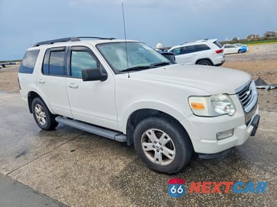 Czwarte zdjęcie samochodu z boku: 2010 FORD EXPLORER XLT VIN:1FMEU6DE5AUA30748 - miniatura