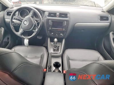 Zdjęcie 8 z 12 samochodu: 2017 VOLKSWAGEN JETTA SE VIN:3VWDB7AJ1HM415801 - miniatura