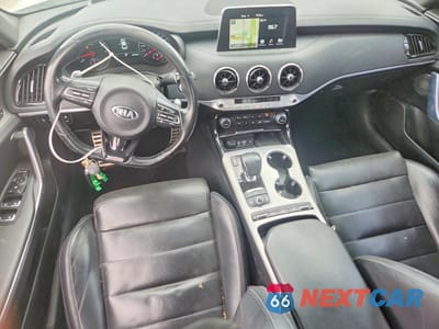 Zdjęcie 8 z 13 samochodu: 2019 KIA STINGER GT2 VIN:KNAE55LC6K6061604 - miniatura