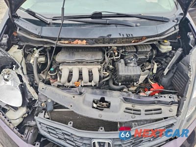 Zdjęcie 11 z 12 samochodu: 2013 HONDA FIT SPORT VIN:JHMGE8H55DC047896 - miniatura